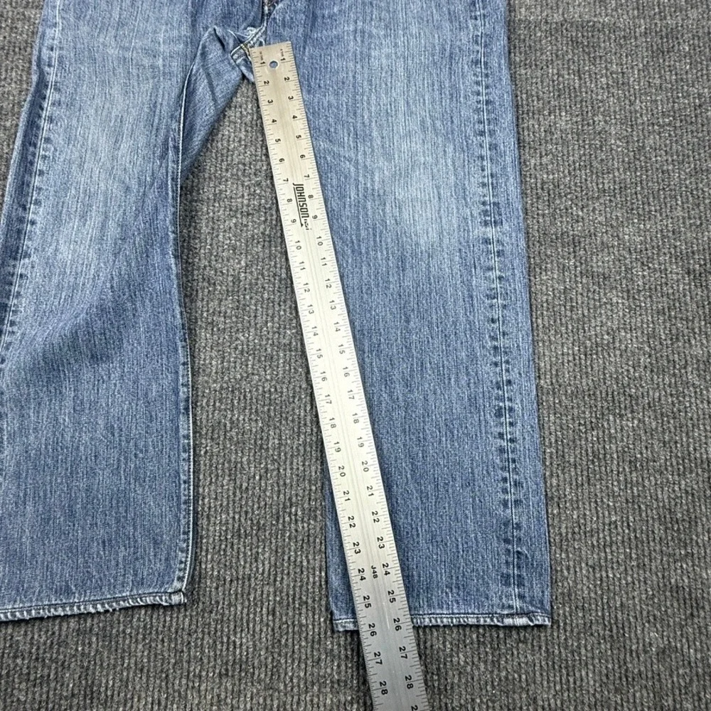 Levis note see